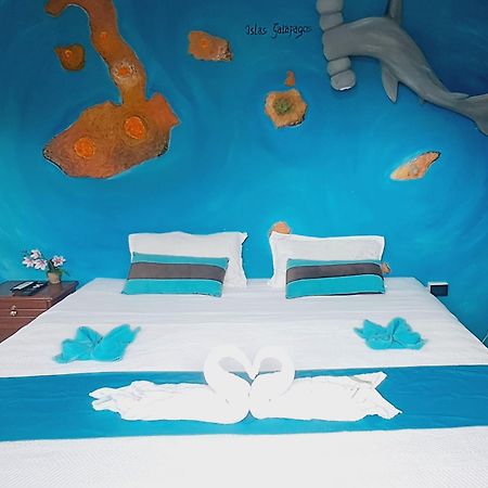 Suite Galarous Island プエルトアヨラ エクステリア 写真