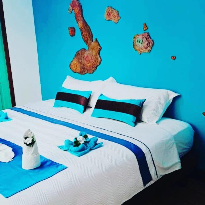 Suite Galarous Island プエルトアヨラ エクステリア 写真